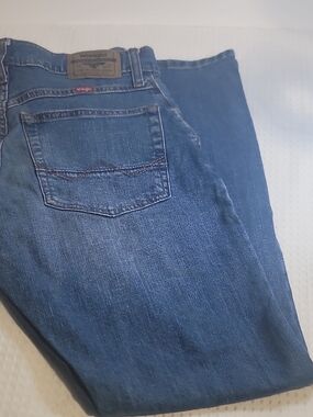 Wrangler Men's Relaxed Fit Dark Blue Jeans